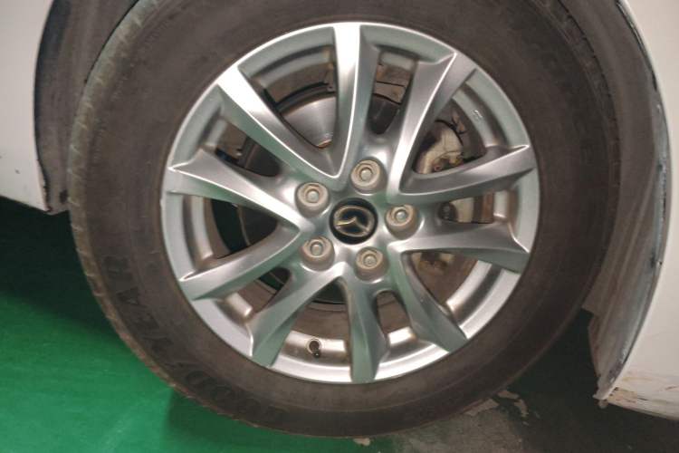 Used Mazda 3 Axela 2014 Sedan 1.5L Automatic Luxury Model Right Front Wheel Hub
