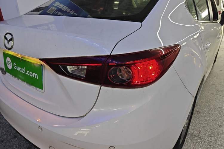 Used Mazda 3 Axela 2014 Sedan 1.5L Automatic Comfort Model Right Rear Taillight