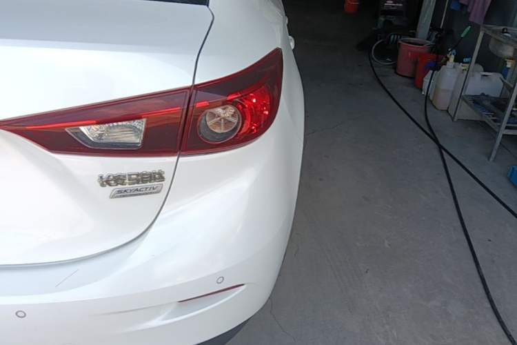 Used Mazda 3 Axela 2014 Sedan 1.5L Automatic Luxury Model Right Rear Taillight