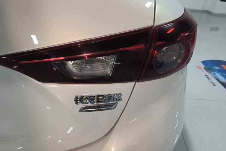 Used Mazda 3 Axela 2014 Sedan 1.5L Automatic Comfort Model Right Rear Taillight