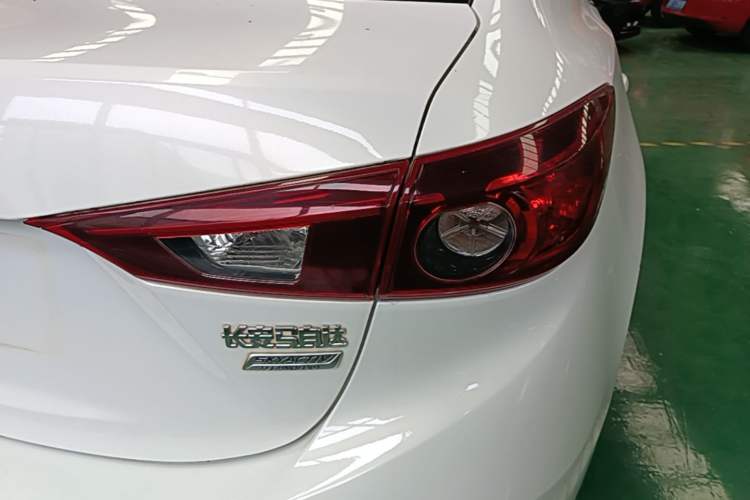 Used Mazda 3 Axela 2014 Sedan 1.5L Automatic Comfort Model Right Rear Taillight