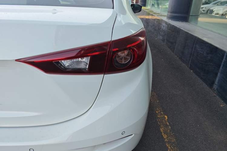 Used Mazda 3 Axela 2014 Sedan 1.5L Automatic Luxury Model Right Rear Taillight