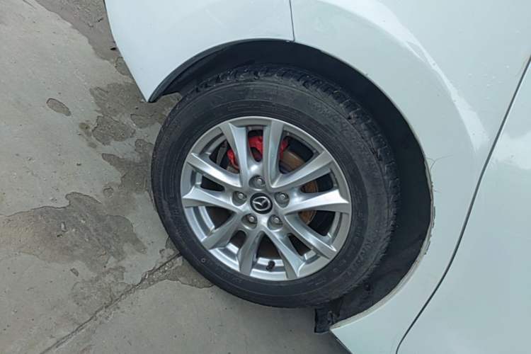 Used Mazda 3 Axela 2014 Sedan 1.5L Automatic Luxury Model Right Rear Wheel Hub