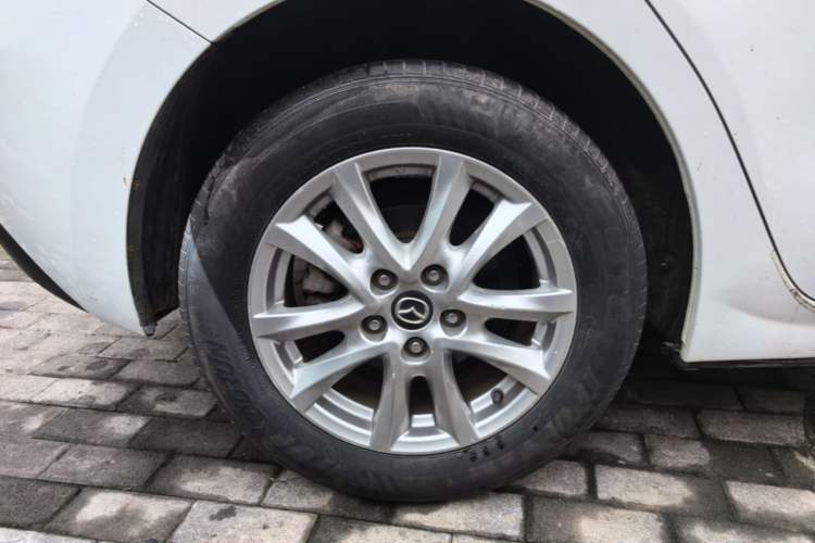 Used Mazda 3 Axela 2014 Hatchback 1.5L Automatic Luxury Model Right Rear Wheel Hub