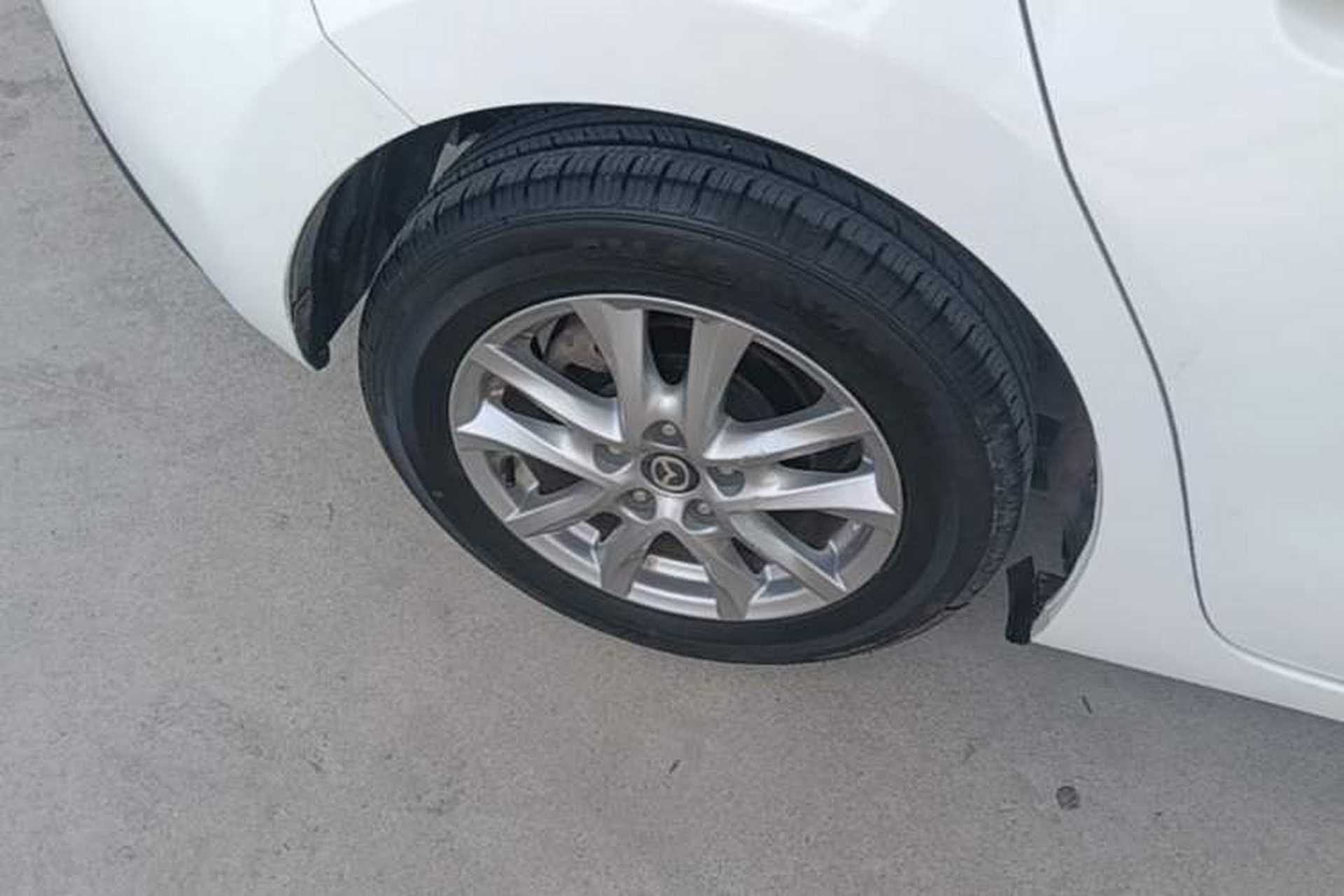 Used Mazda 3 Axela 2014 Hatchback 1.5L Manual Comfort Model Right Rear Wheel Hub