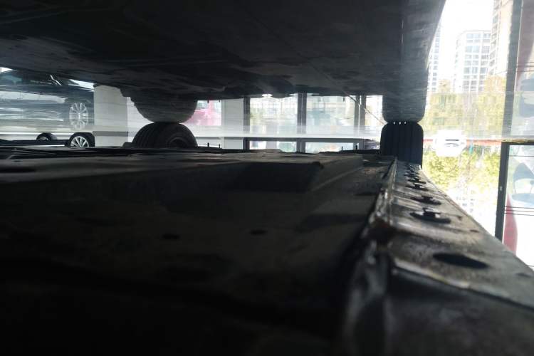 Used Mazda 3 Axela 2014 Sedan 1.5L Automatic Luxury Model Right Side Sill