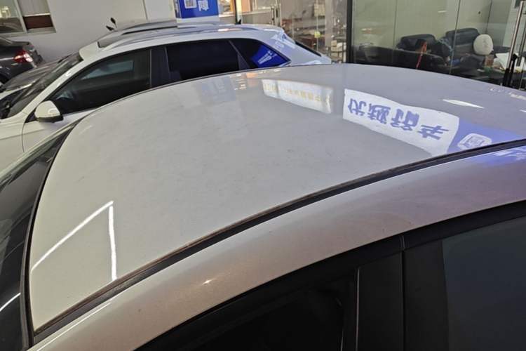 Used Mazda 3 Axela 2014 Sedan 1.5L Automatic Comfort Model Roof