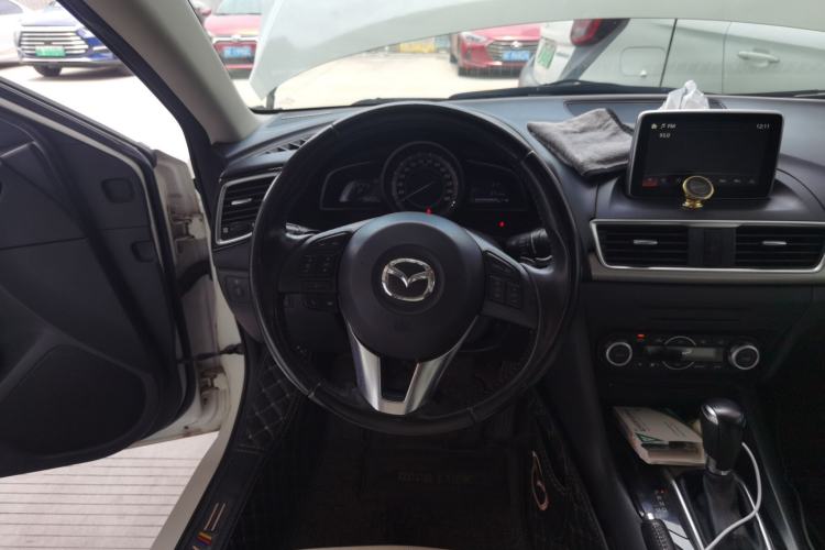 Used Mazda 3 Axela 2014 Sedan 2.0L Automatic Sport Model Steering Wheel