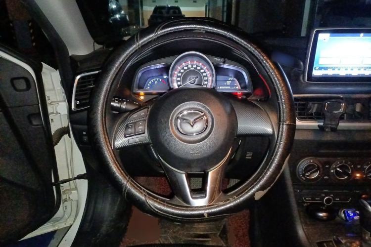 Used Mazda 3 Axela 2014 Sedan 1.5L Automatic Comfort Model Steering Wheel