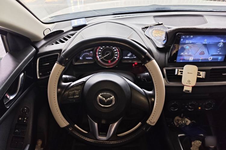 Used Mazda 3 Axela 2014 Sedan 1.5L Manual Comfort Model Steering Wheel