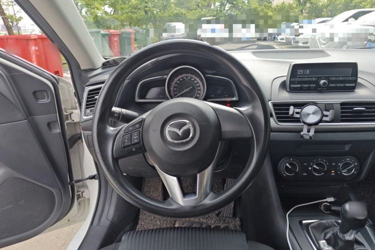 Used Mazda 3 Axela 2014 Sedan 1.5L Manual Comfort Model Steering Wheel