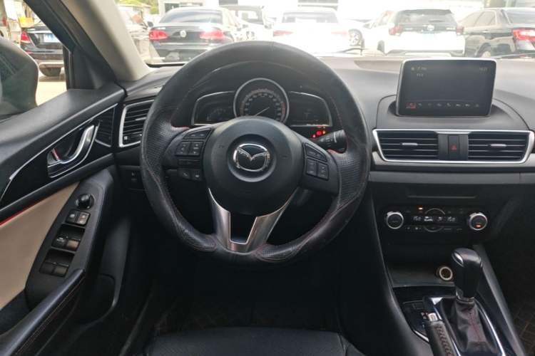 Used Mazda 3 Axela 2014 Sedan 2.0L Automatic Sport Model Steering Wheel