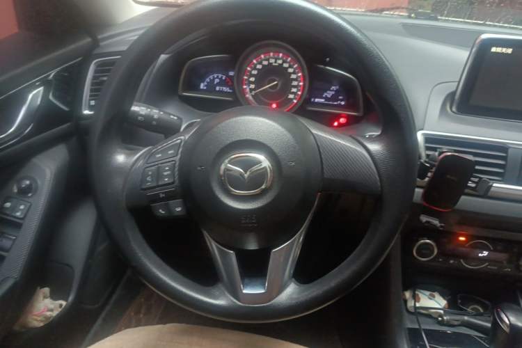 Used Mazda 3 Axela 2014 Hatchback 1.5L Automatic Luxury Model Steering Wheel