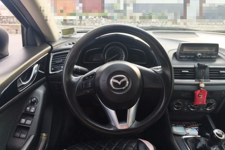 Used Mazda 3 Axela 2014 Hatchback 1.5L Manual Comfort Model Steering Wheel