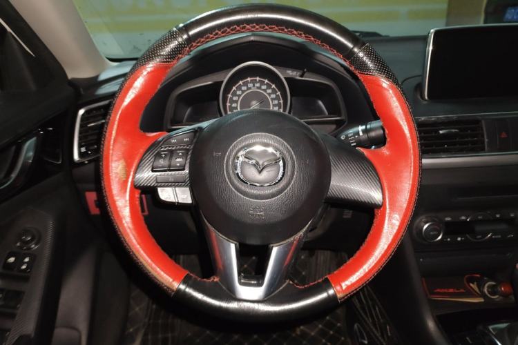 Used Mazda 3 Axela 2014 Sedan 1.5L Automatic Luxury Model Steering Wheel
