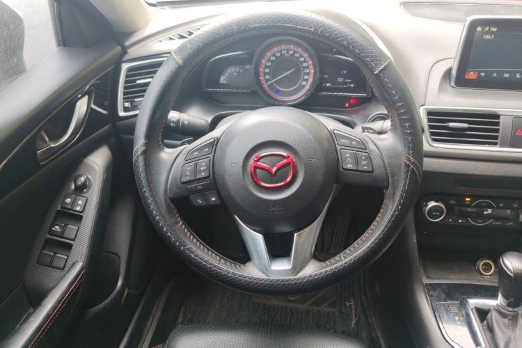 Used Mazda 3 Axela 2014 Sedan 2.0L Automatic Sport Model Steering Wheel