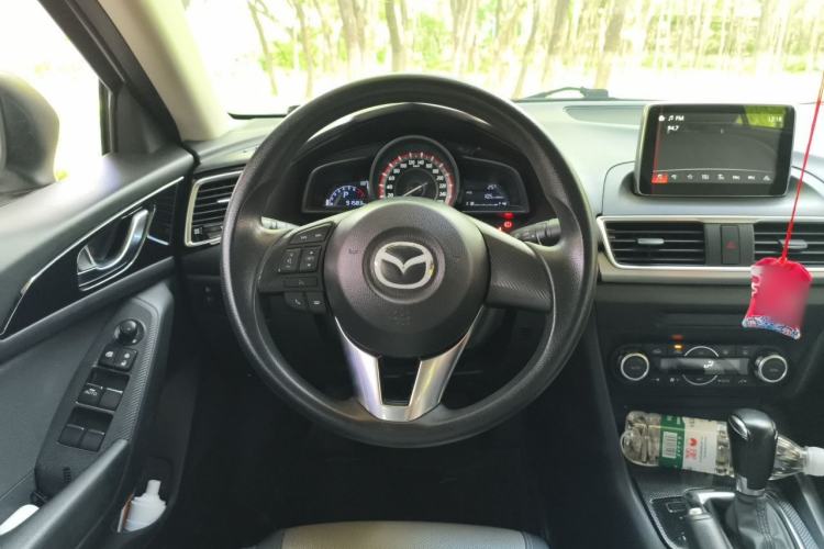 Used Mazda 3 Axela 2014 Sedan 1.5L Automatic Luxury Model Steering Wheel