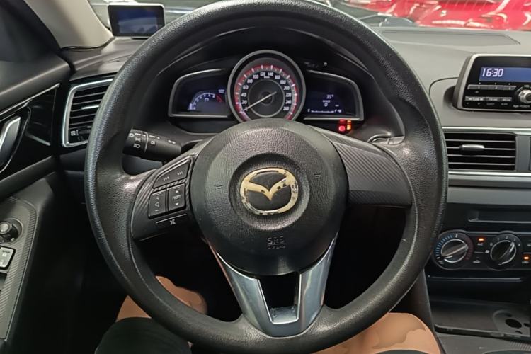 Used Mazda 3 Axela 2014 Sedan 1.5L Automatic Comfort Model Steering Wheel