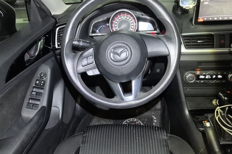 Used Mazda 3 Axela 2014 Sedan 1.5L Automatic Luxury Model Steering Wheel