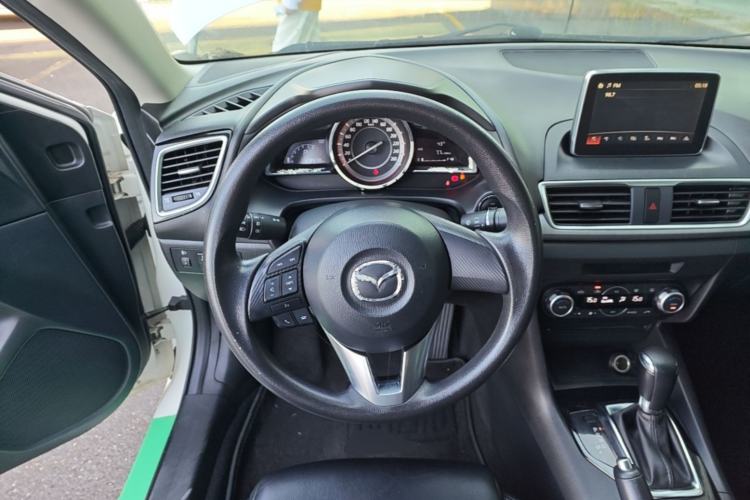 Used Mazda 3 Axela 2014 Sedan 1.5L Automatic Luxury Model Steering Wheel