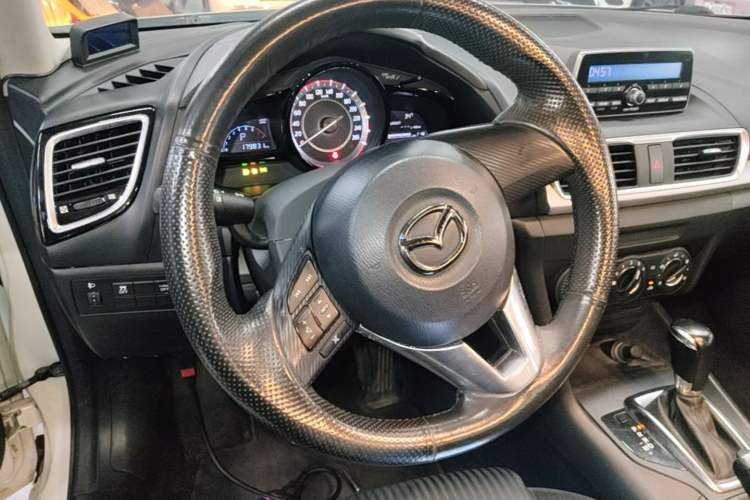 Used Mazda 3 Axela 2014 Sedan 1.5L Automatic Comfort Model Steering Wheel