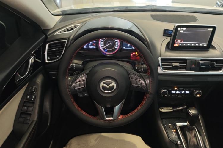 Used Mazda 3 Axela 2014 Sedan 2.0L Automatic Sport Model Steering Wheel