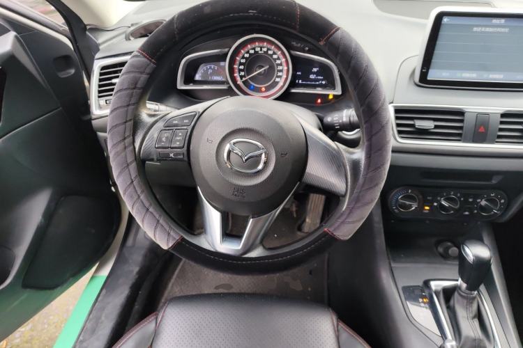Used Mazda 3 Axela 2014 Sedan 1.5L Automatic Comfort Model Steering Wheel