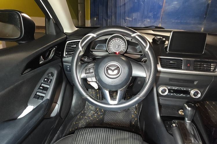 Used Mazda 3 Axela 2014 Sedan 1.5L Automatic Luxury Model Steering Wheel