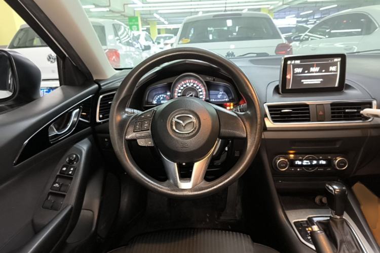 Used Mazda 3 Axela 2014 Sedan 1.5L Automatic Luxury Model Steering Wheel