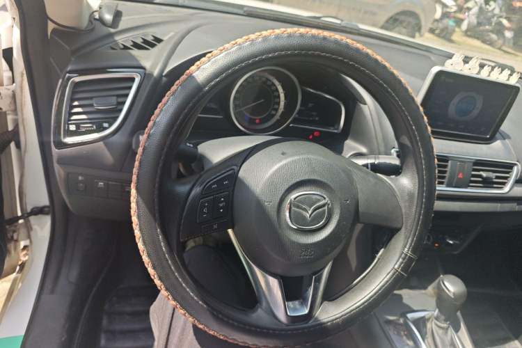 Used Mazda 3 Axela 2014 Sedan 1.5L Automatic Comfort Model Steering Wheel
