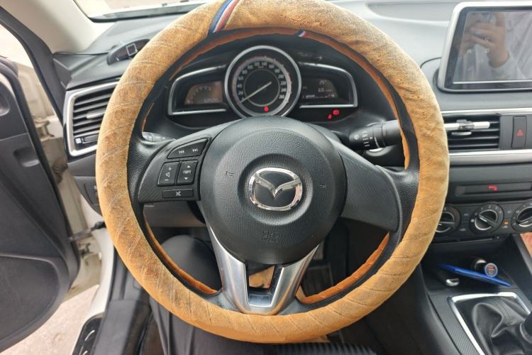 Used Mazda 3 Axela 2014 Sedan 1.5L Manual Comfort Model Steering Wheel