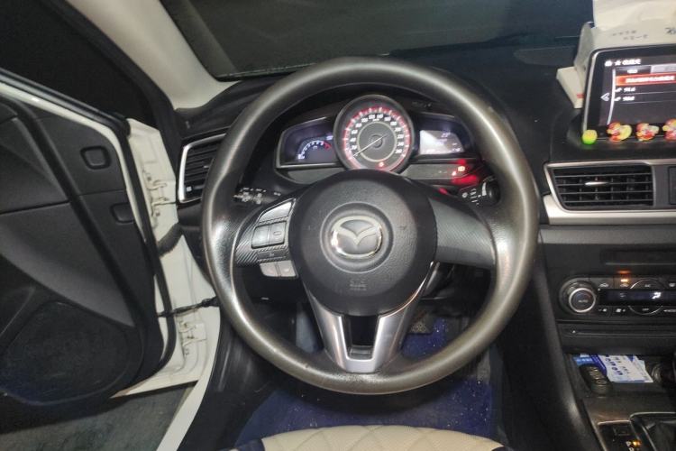 Used Mazda 3 Axela 2014 Sedan 1.5L Automatic Luxury Model Steering Wheel