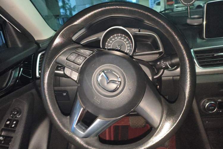 Used Mazda 3 Axela 2014 Sedan 1.5L Automatic Luxury Model Steering Wheel