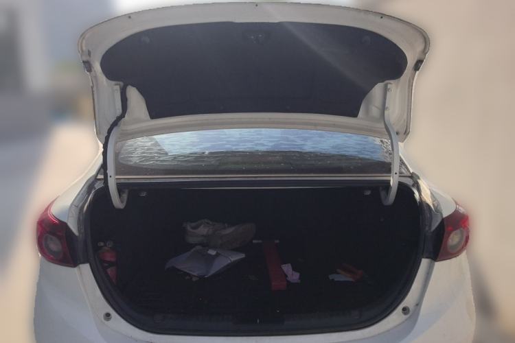 Used Mazda 3 Axela 2014 Sedan 1.5L Manual Comfort Model Trunk