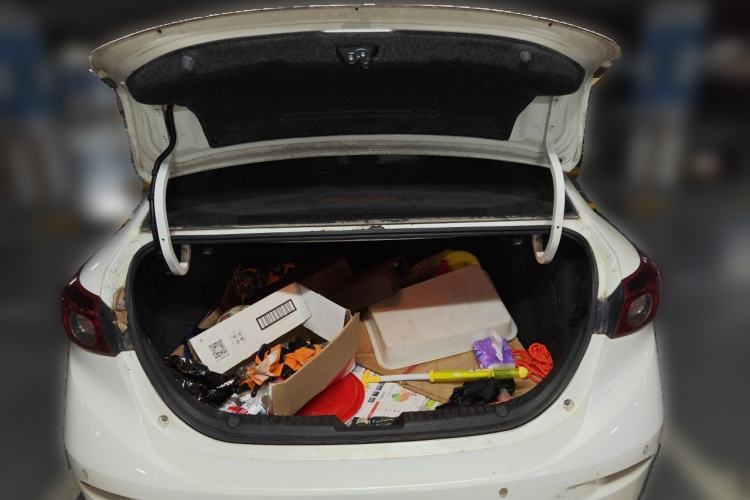 Used Mazda 3 Axela 2014 Sedan 1.5L Automatic Luxury Model Trunk