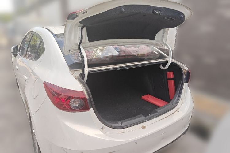 Used Mazda 3 Axela 2014 Sedan 1.5L Automatic Luxury Model Trunk