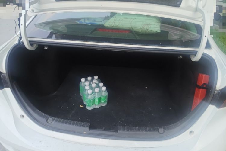 Used Mazda 3 Axela 2014 Sedan 1.5L Automatic Comfort Model Trunk