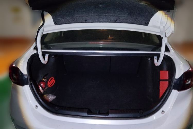 Used Mazda 3 Axela 2014 Sedan 1.5L Automatic Luxury Model Trunk