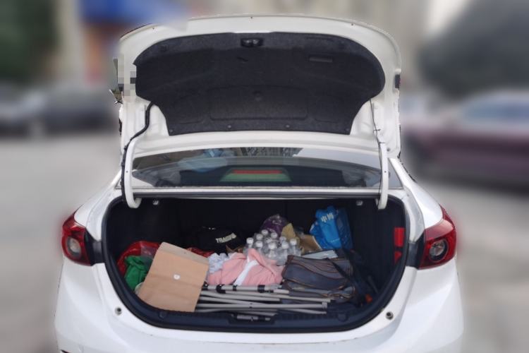 Used Mazda 3 Axela 2014 Sedan 1.5L Automatic Comfort Model Trunk