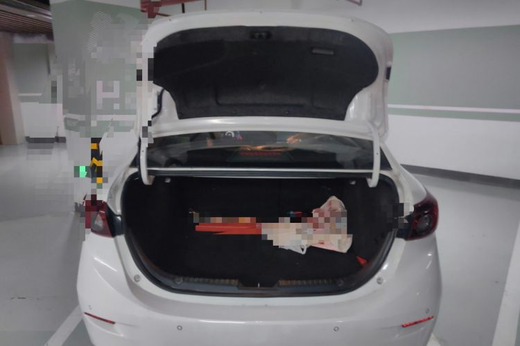 Used Mazda 3 Axela 2014 Sedan 1.5L Automatic Luxury Model Trunk