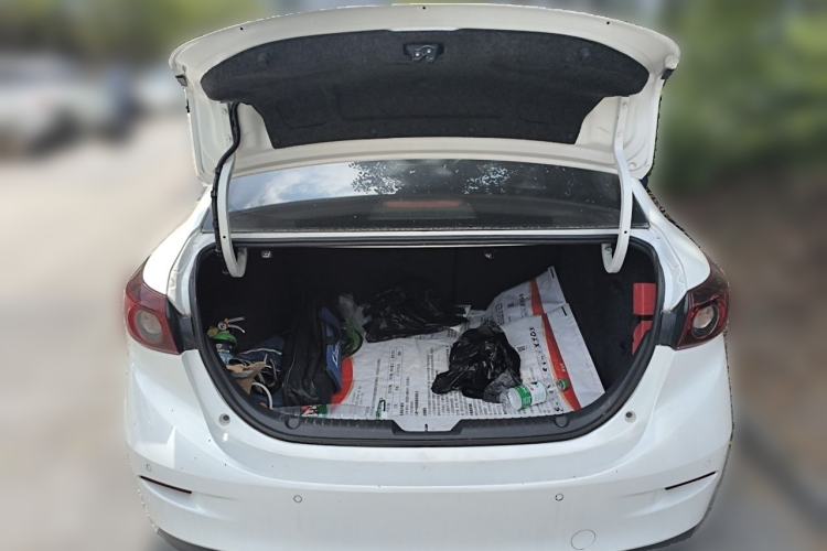 Used Mazda 3 Axela 2014 Sedan 1.5L Automatic Luxury Model Trunk