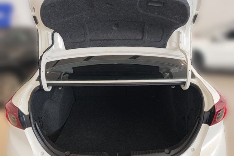 Used Mazda 3 Axela 2014 Sedan 2.0L Automatic Sport Model Trunk