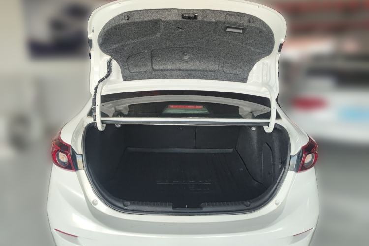 Used Mazda 3 Axela 2014 Sedan 1.5L Automatic Comfort Model Trunk