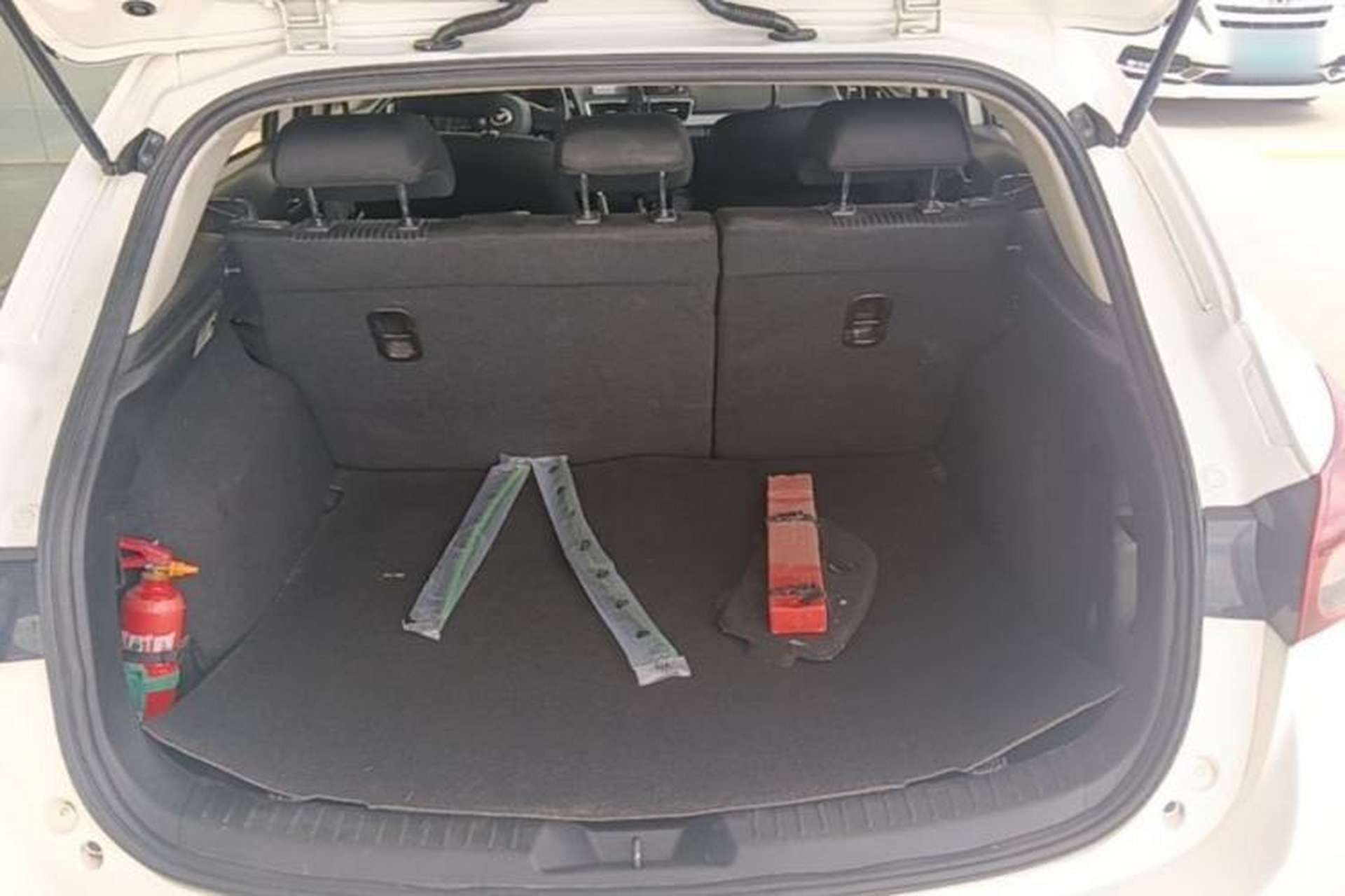 Used Mazda 3 Axela 2014 Hatchback 1.5L Manual Comfort Model Trunk