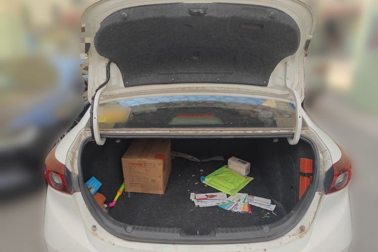 Used Mazda 3 Axela 2014 Sedan 1.5L Automatic Comfort Model Trunk