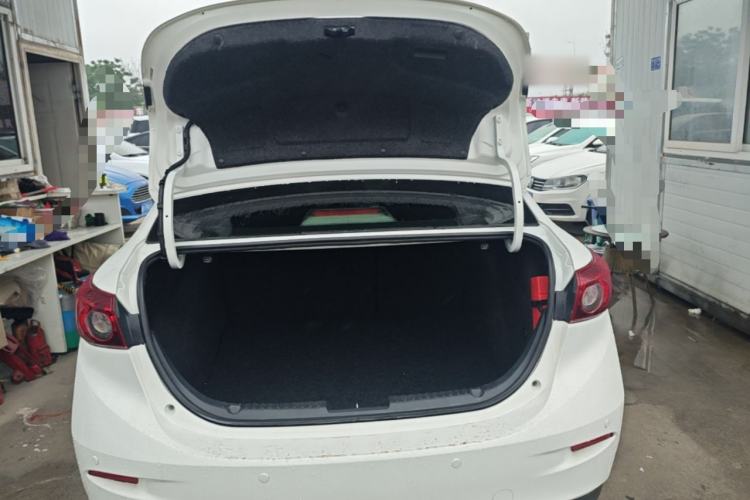 Used Mazda 3 Axela 2014 Sedan 1.5L Automatic Comfort Model Trunk