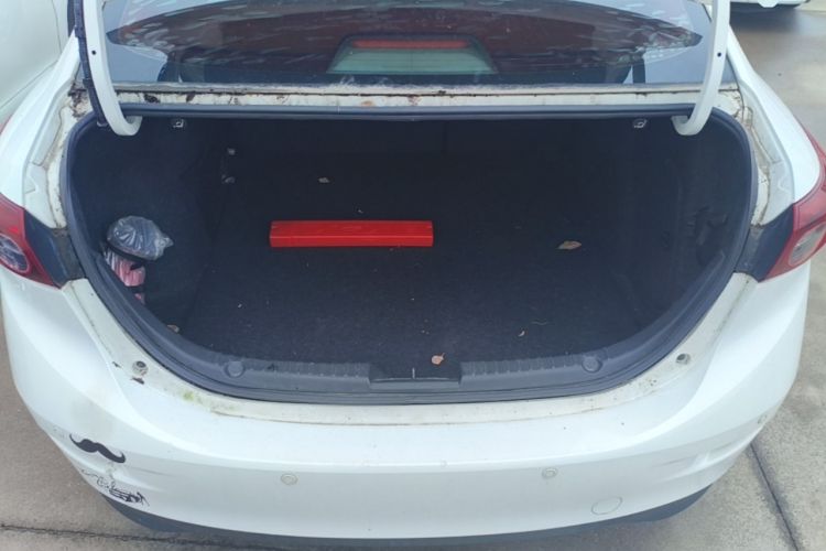 Used Mazda 3 Axela 2014 Sedan 1.5L Manual Comfort Model Trunk