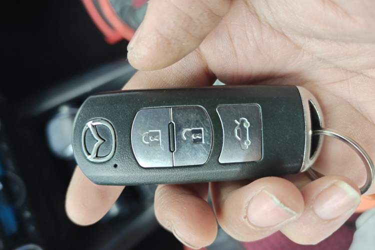 Used Mazda 3 Axela 2014 Sedan 1.5L Automatic Luxury Model Vehicle Key
