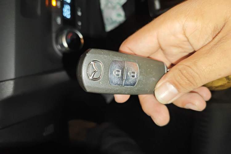 Used Mazda 3 Axela 2014 Hatchback 1.5L Automatic Luxury Model Vehicle Key