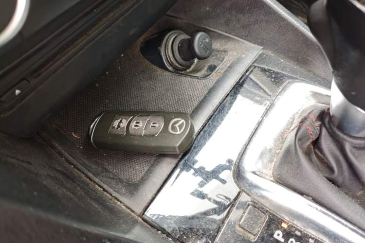Used Mazda 3 Axela 2014 Sedan 2.0L Automatic Sport Model Vehicle Key